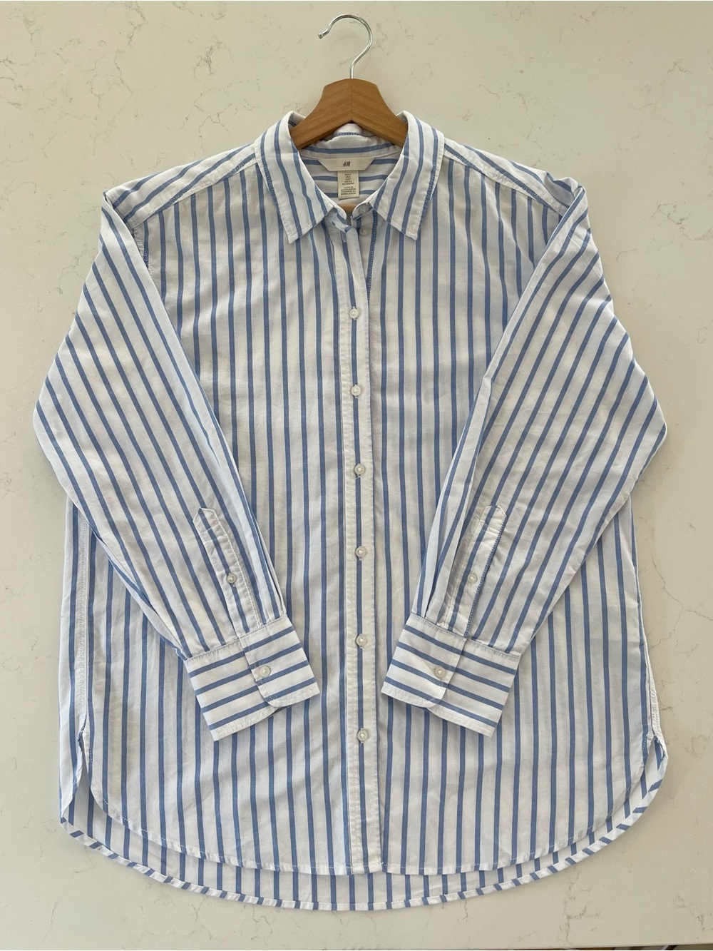 H&M women’s 100% cotton shirt